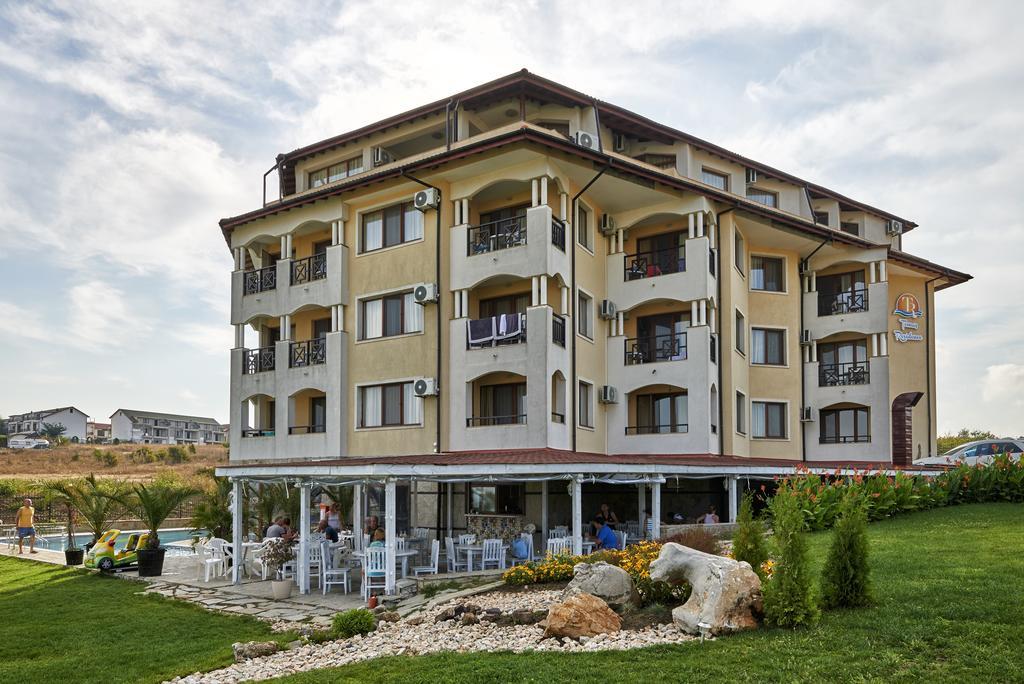 Toma'S Residence - Front Beach Tsarévo Extérieur photo